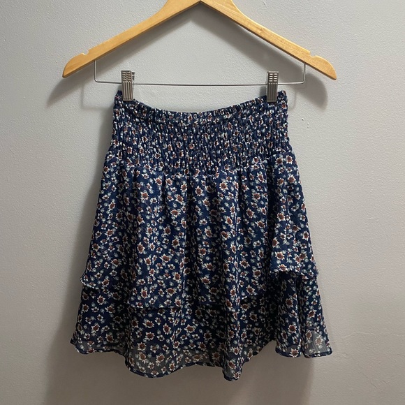 GARAGE SKIRT - Picture 1 of 3